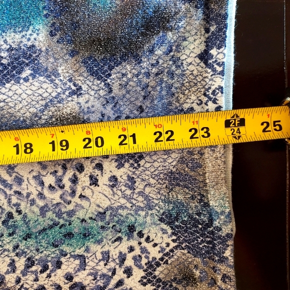 Alfred Dunner Silver Sparkle Snake Print Top with Embellished Neckline: XL - Picture 8 of 11